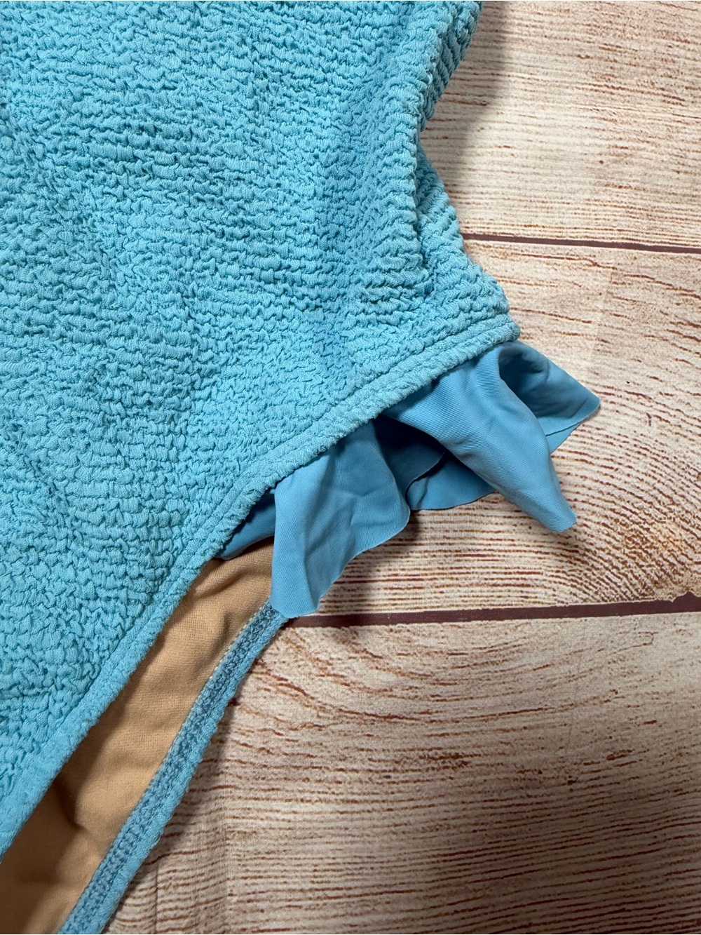 Leith Powder Blue‎ Textured Hip Ruffle One-Piece Swimsuit - Picture 3 of 8